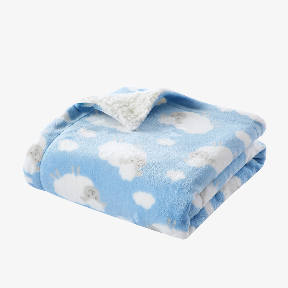 Printed Flannel & Cozy Sherpa Double-Layer Blanket